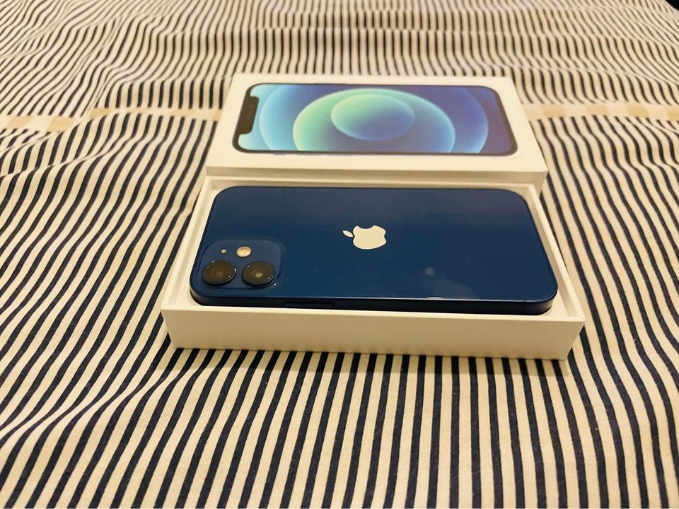 iPhone 12