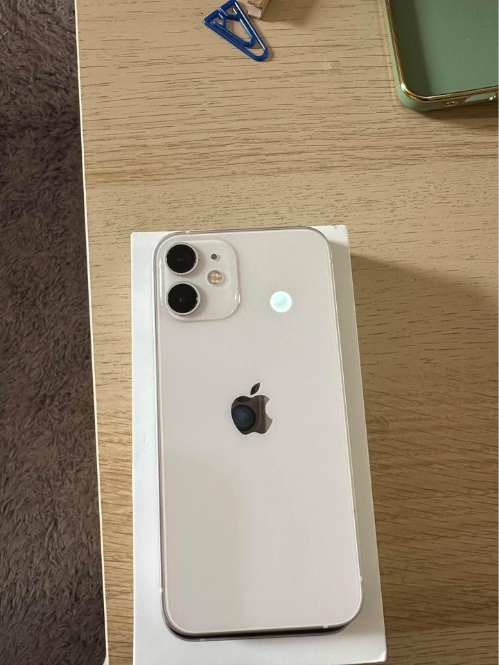 iPhone 12 - Miniature 2