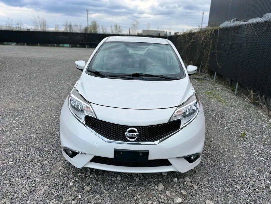 Nissan Versa Note SR 2015
