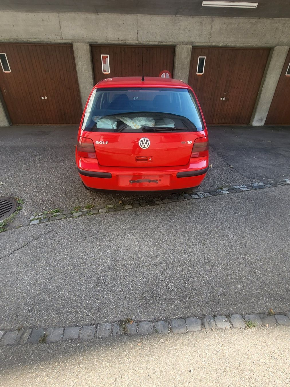 Cette voiture est disponible à vendre