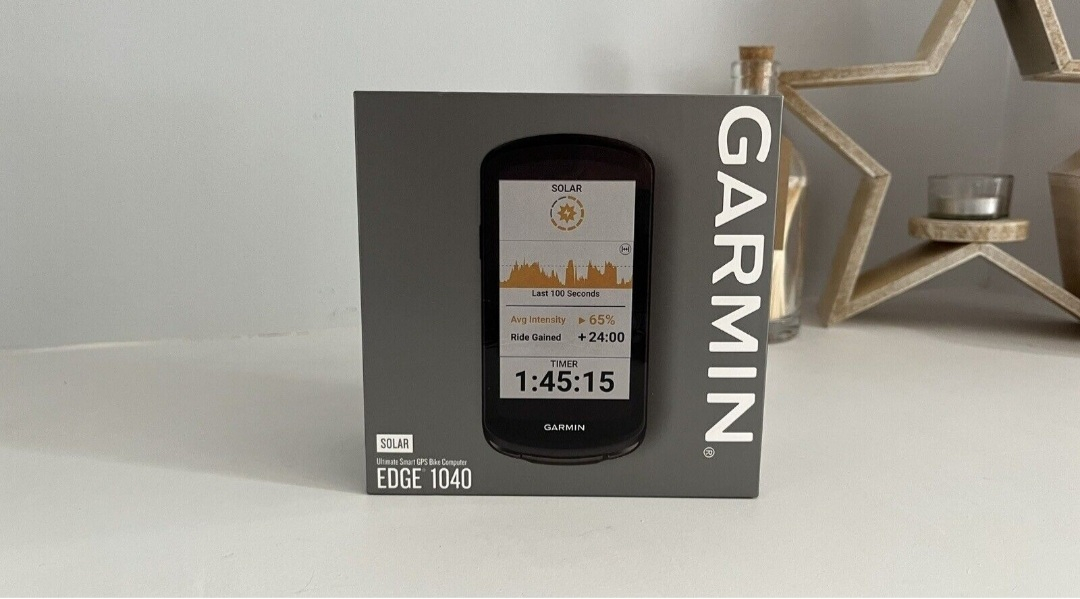 Garmin Edge 1040 SOLAR Ordinateur de vélo GPS avec boîte et
accessoires - Miniature 5