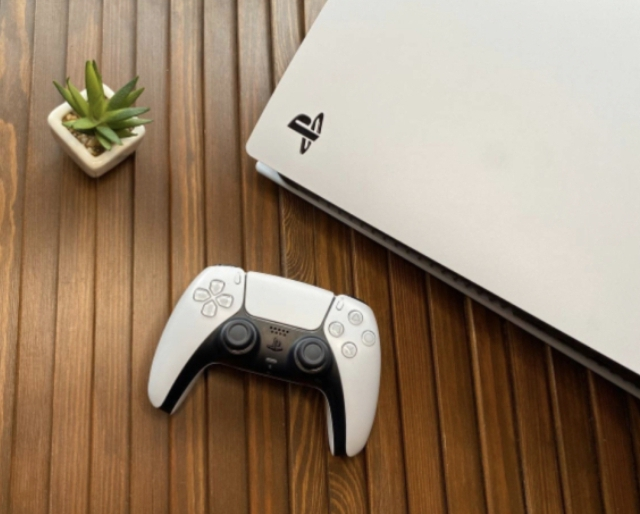 PlayStation 5 - Miniature 8