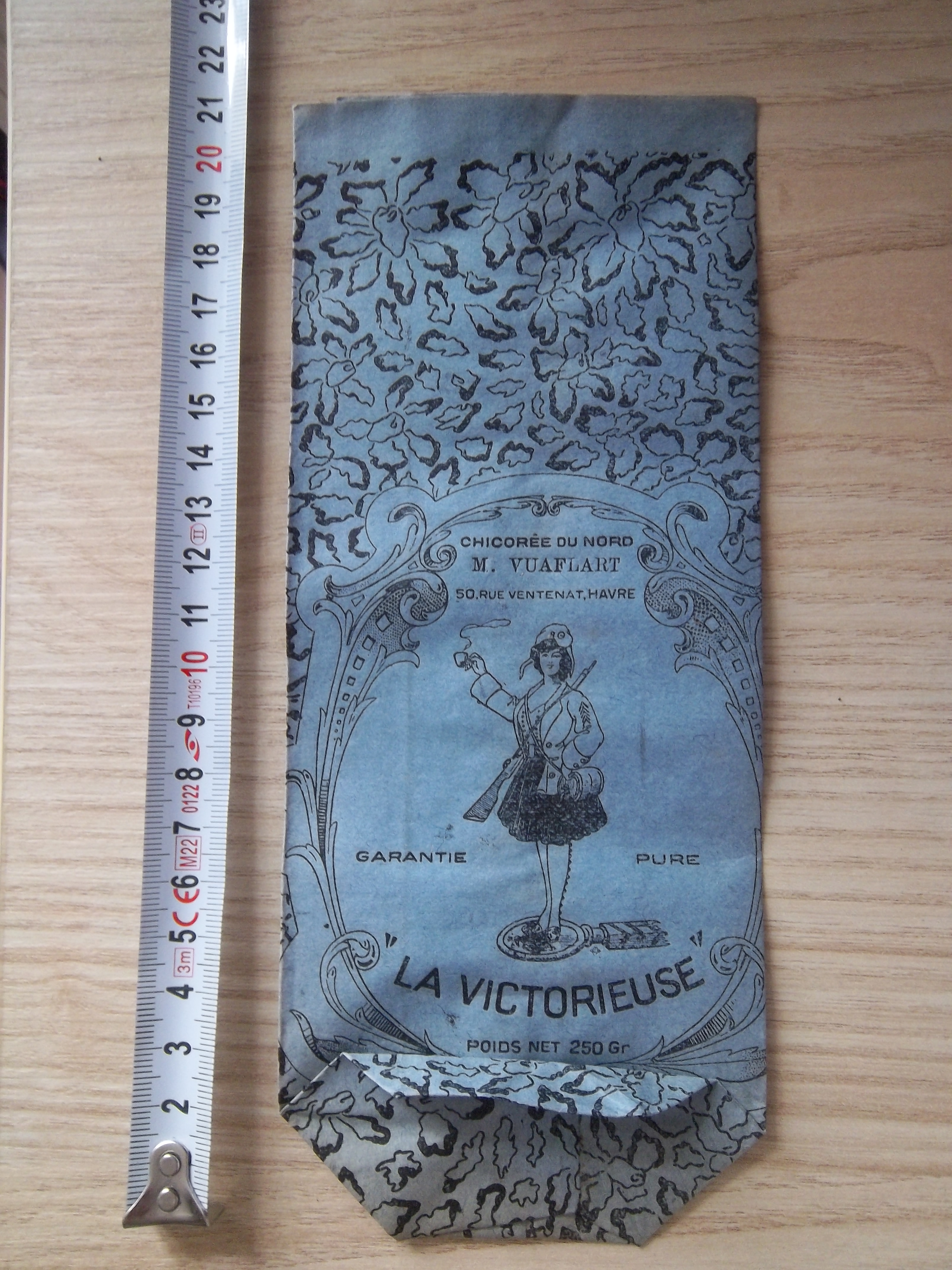 Souvenir militaire 14/18 "La Victorieuse" chicorée du Nord - Miniature 2