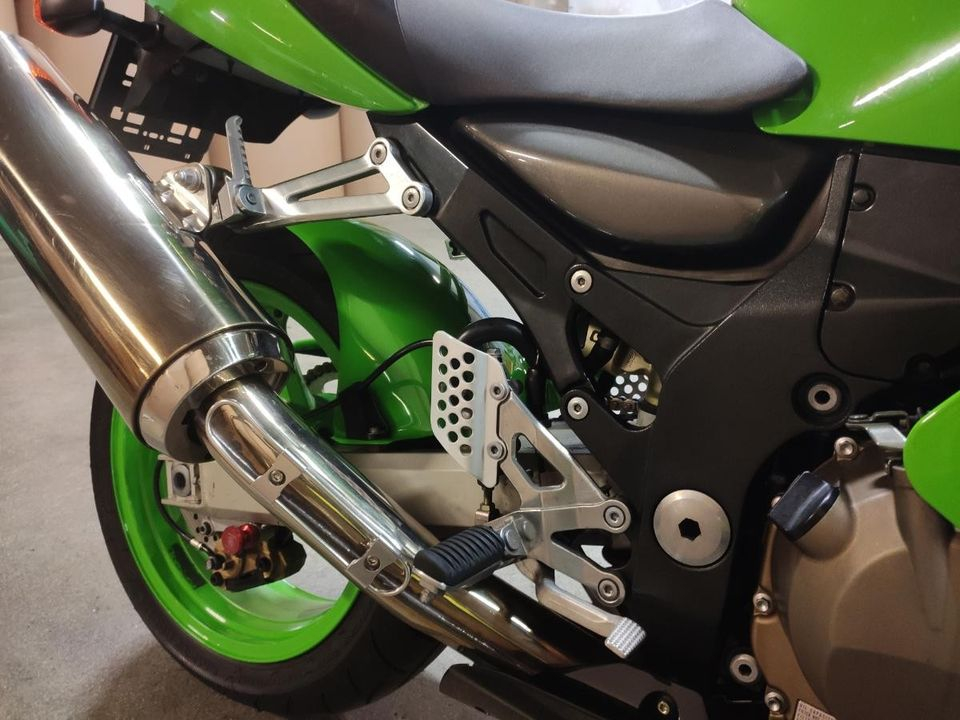 Kawasaki Ninja Zx-12R Limited Edition - Miniature 7