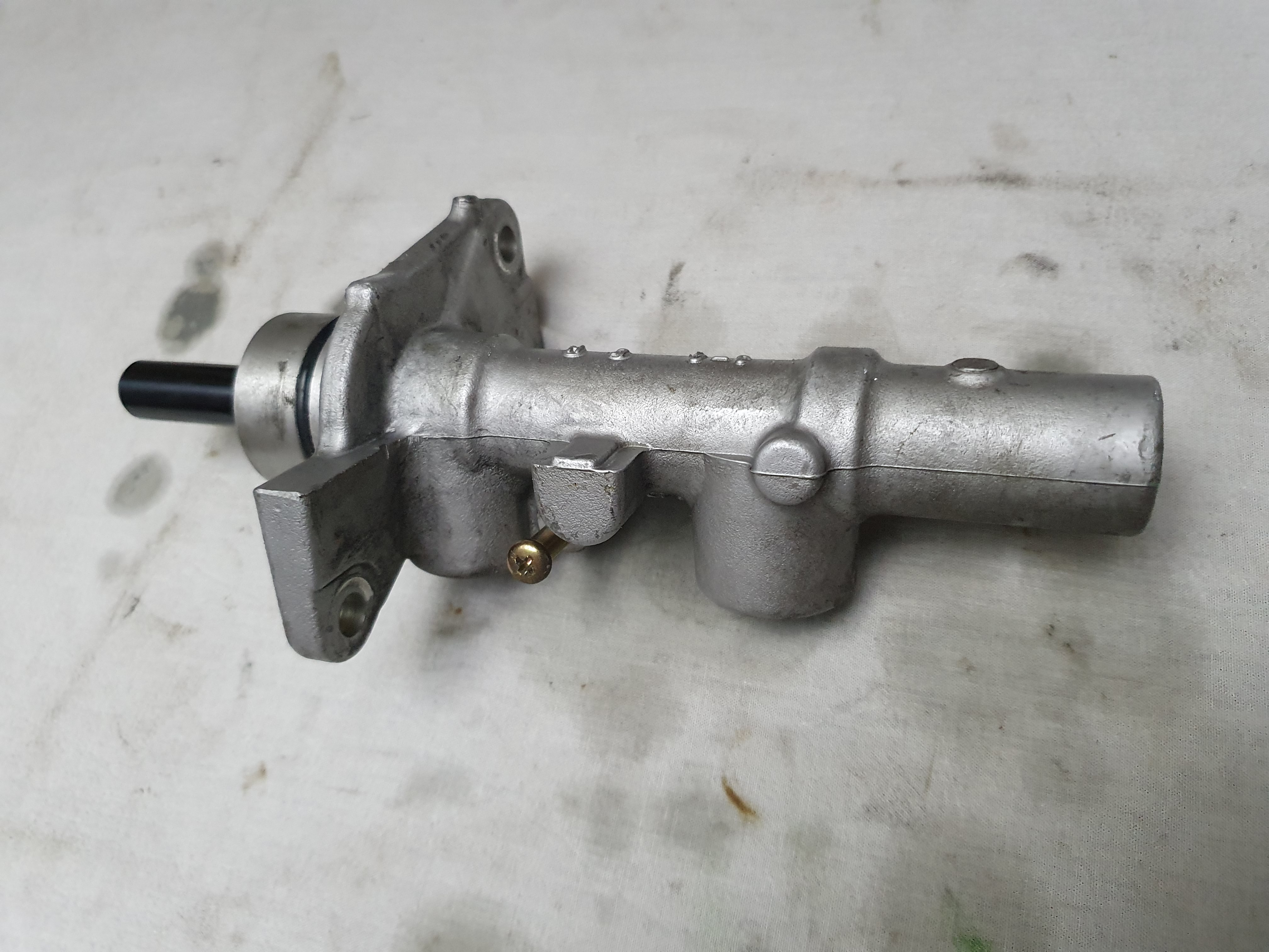Maître-cylindre Mazda 6 2002-2008