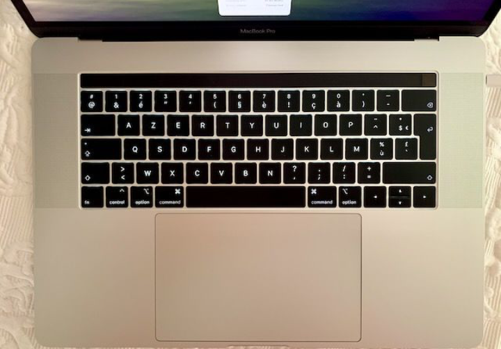 MzcBook Pro Intel silver 15.4" Retina