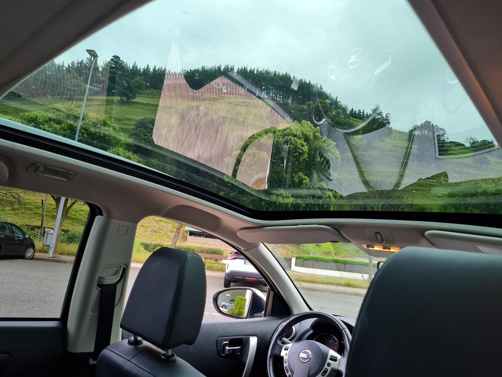 Nissan Qashqai+2 en Excellent état - Miniature 3