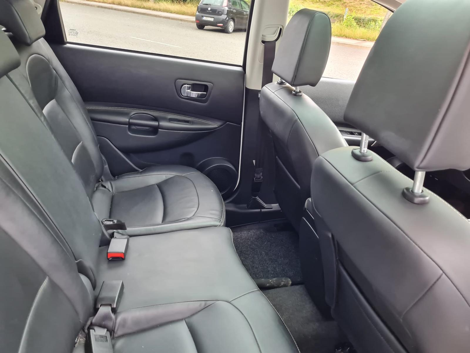 Nissan Qashqai+2 en Excellent état - Miniature 8