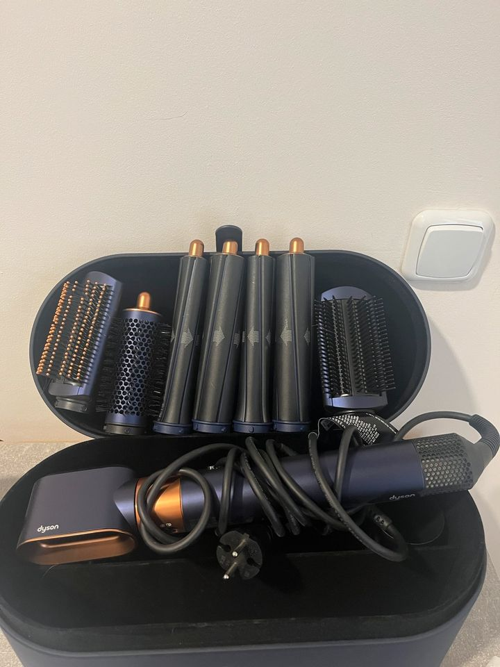 Dyson airwap