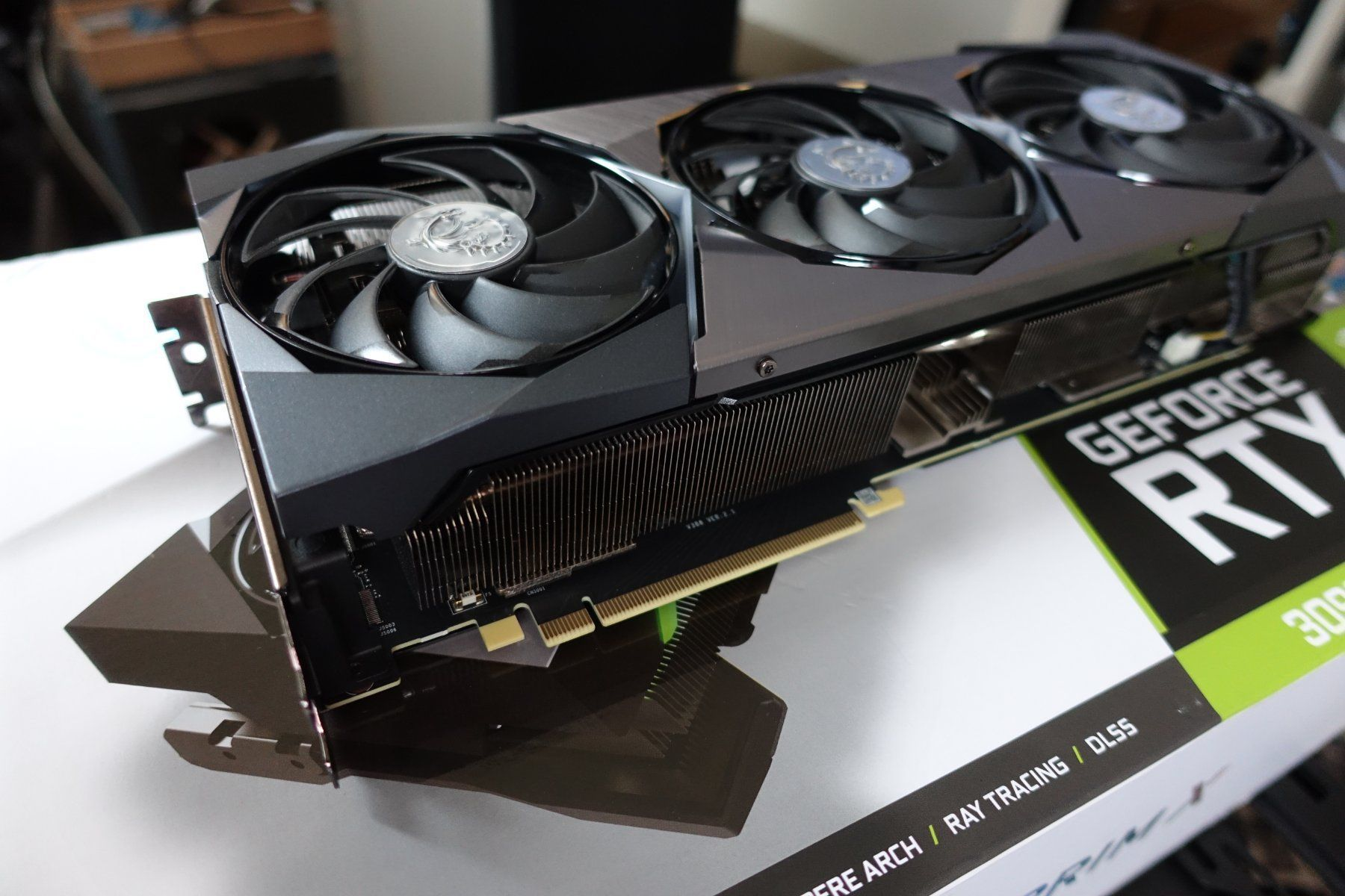 GeForce RTX 3090 SUPRIM X 24G