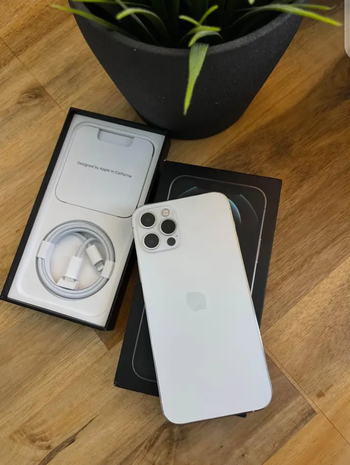 iPhone 12 pro max - Miniature 2