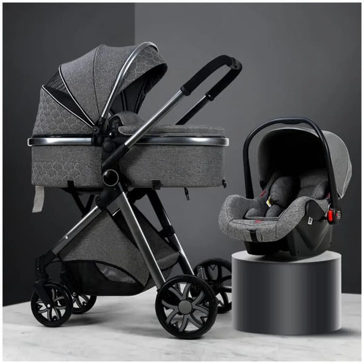 en vente plusieurs couleur  de  poussettes  3 en 1 bébé  confort combinée