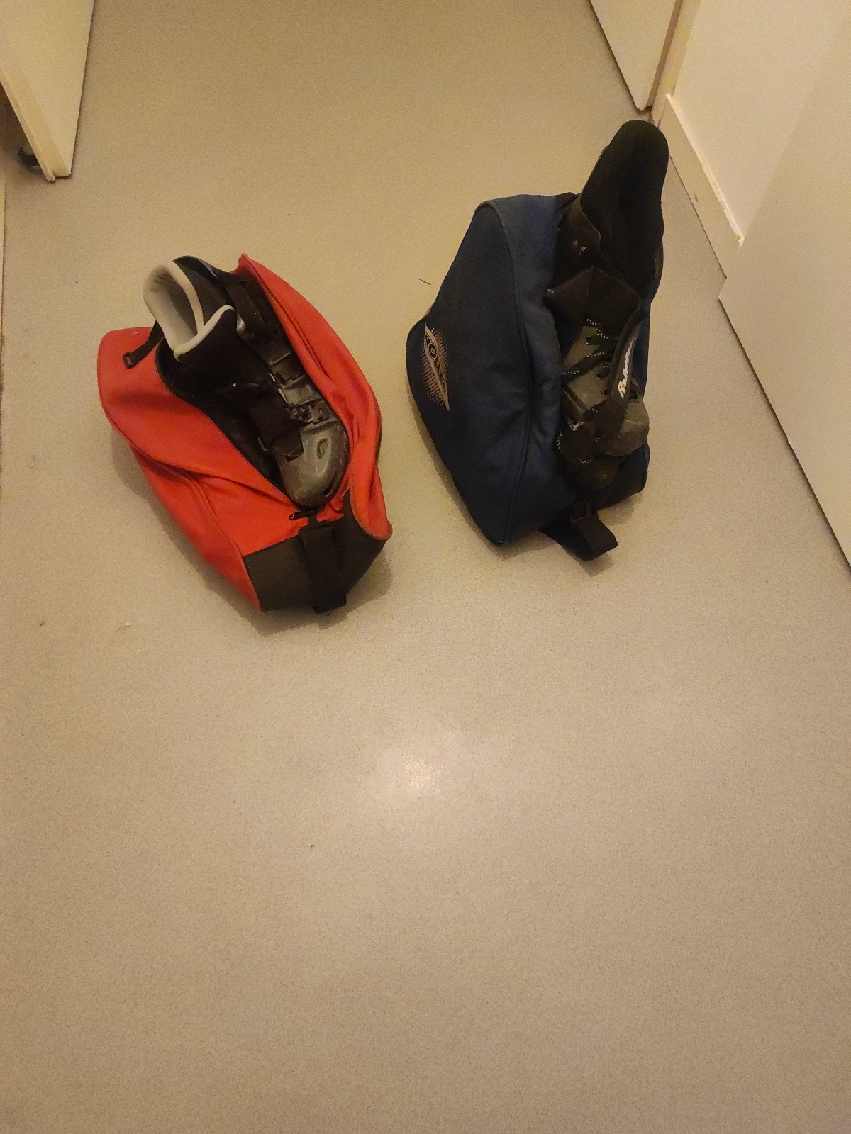 Vends 2 paire de roller
