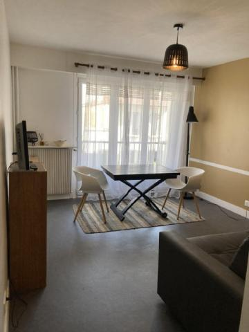 STUDIO meublé de 23m2 avec balcon