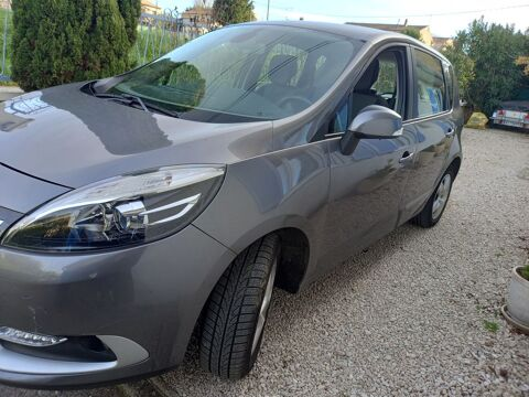 Garage professionnel propose Renault  2013, Diesel  transmission manuelle, 104700kms certifié, carne