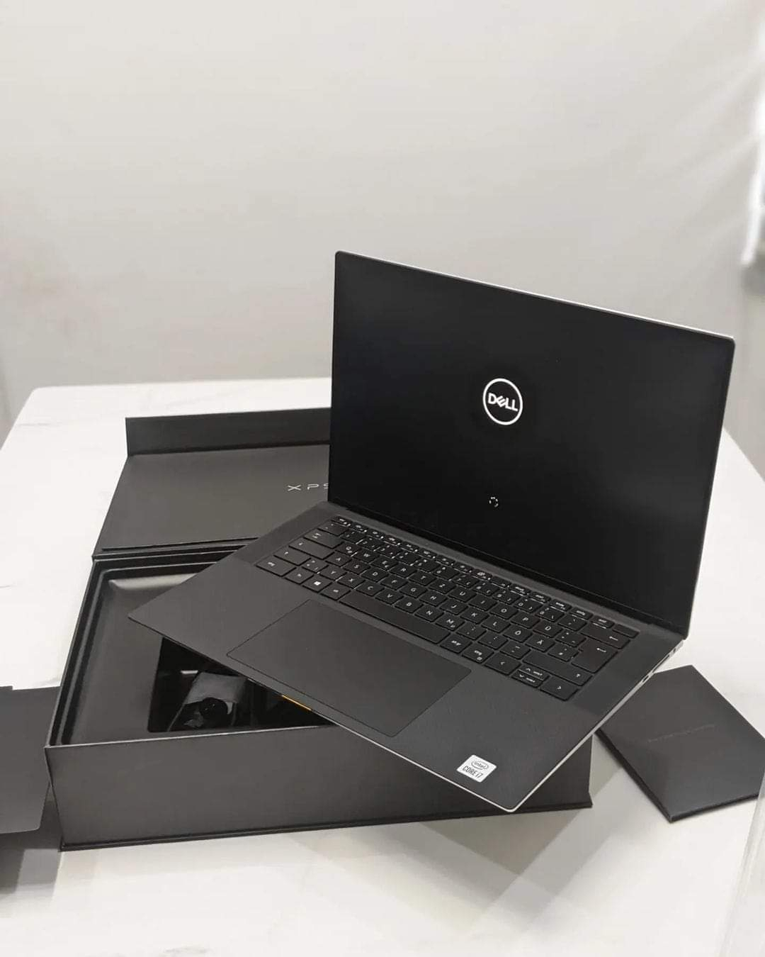 DELL XPS notebook PC