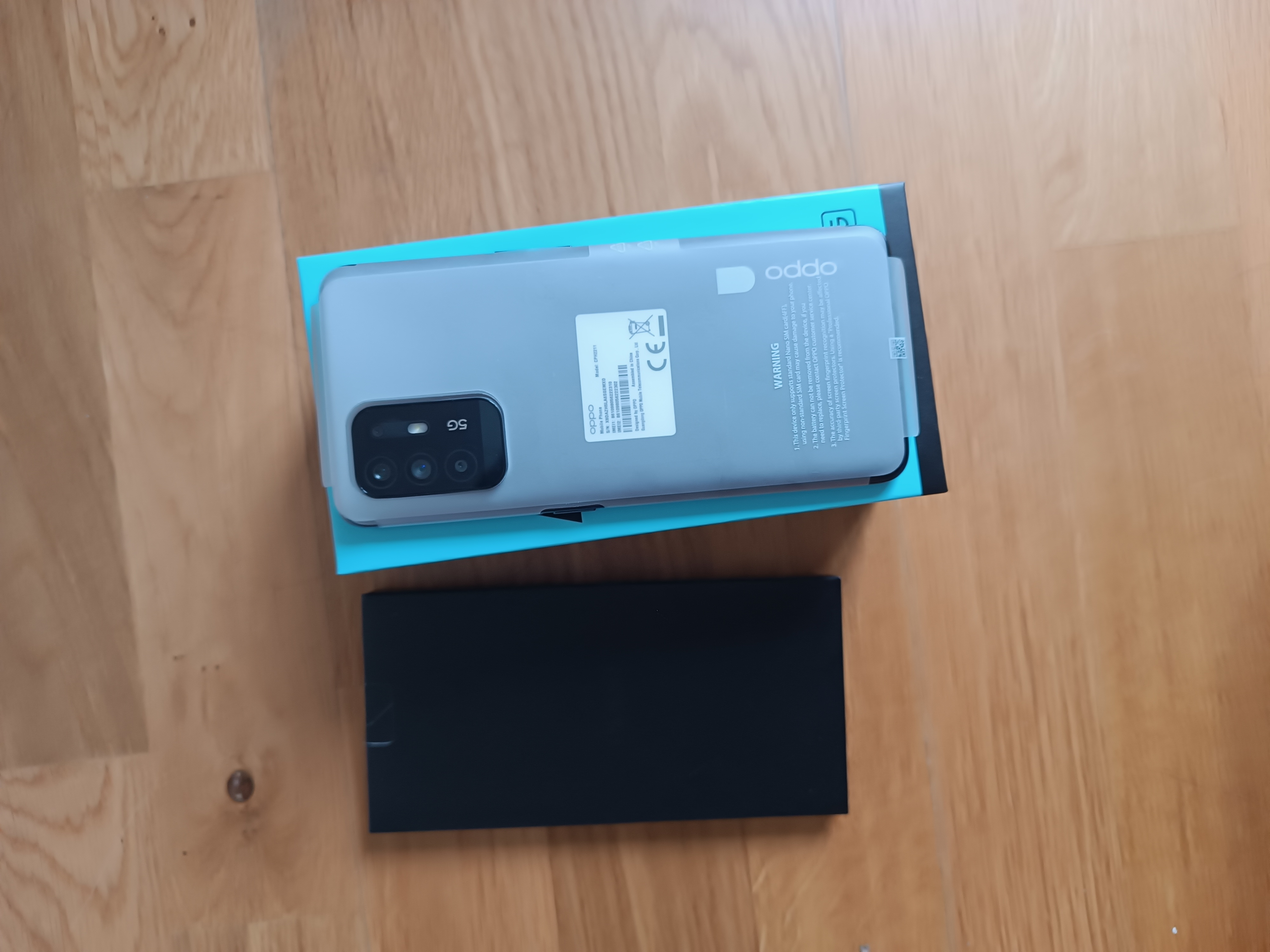 Je vais vendre un nouveau téléphone du magasin OPPO A94 5G