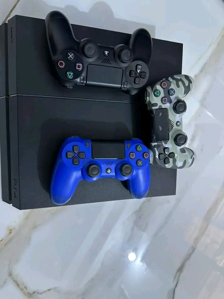 Ps4 Encore neuf état propre
