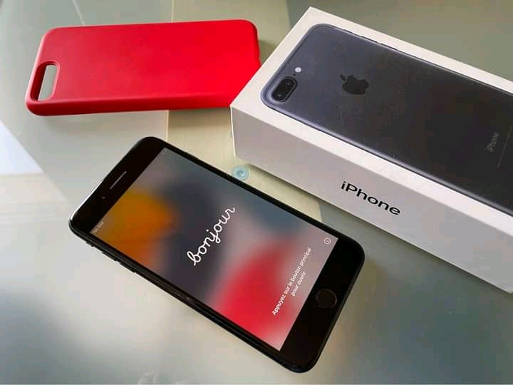 Je me sépare de mon iPhone 7 Plus 256Go coloris Noir Mat