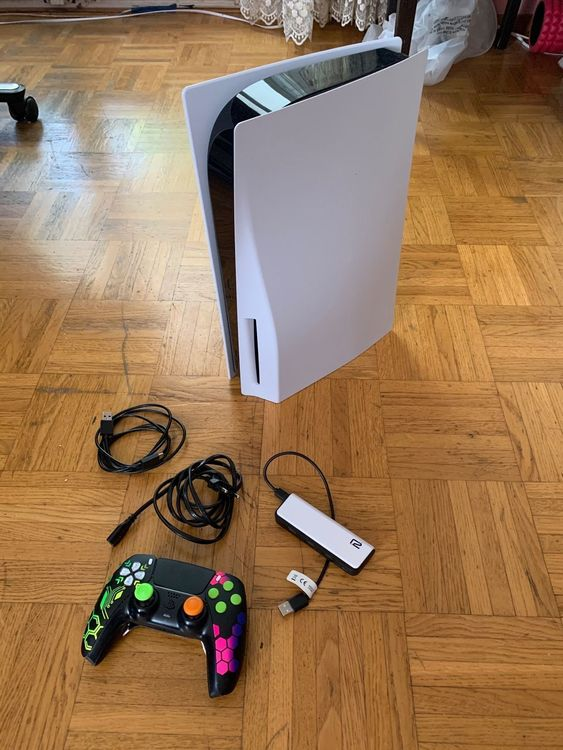 PLAYSTATION 5