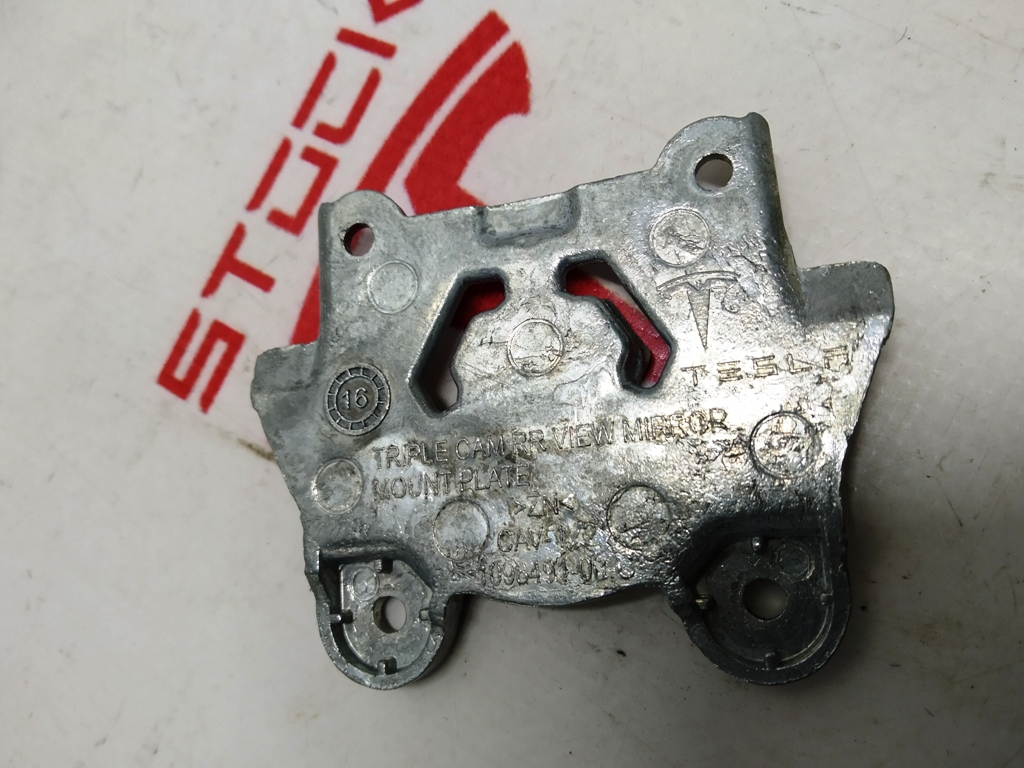 Support de montage pour rétroviseur et caméra TRIPLE 1 Tesla modèle S REST 1098491-00-CM