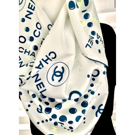 FOULARD Chanel  - État neuf
