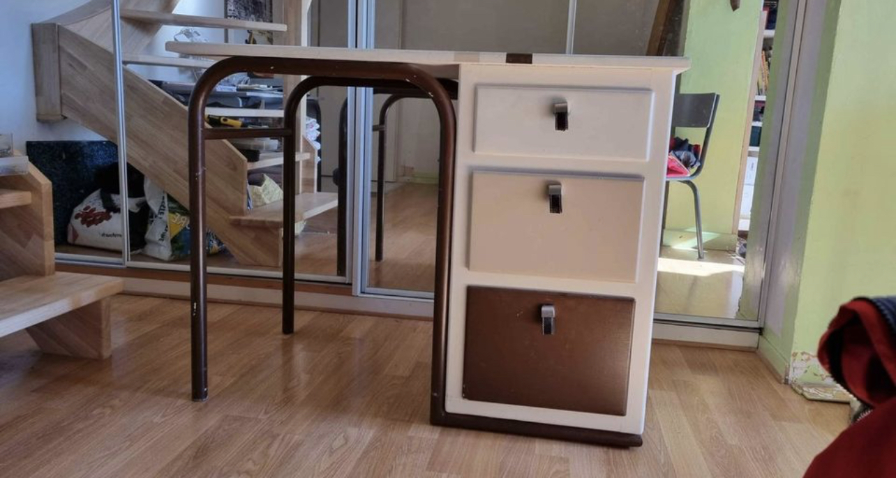 Bureau de maître d'école - Miniature 4