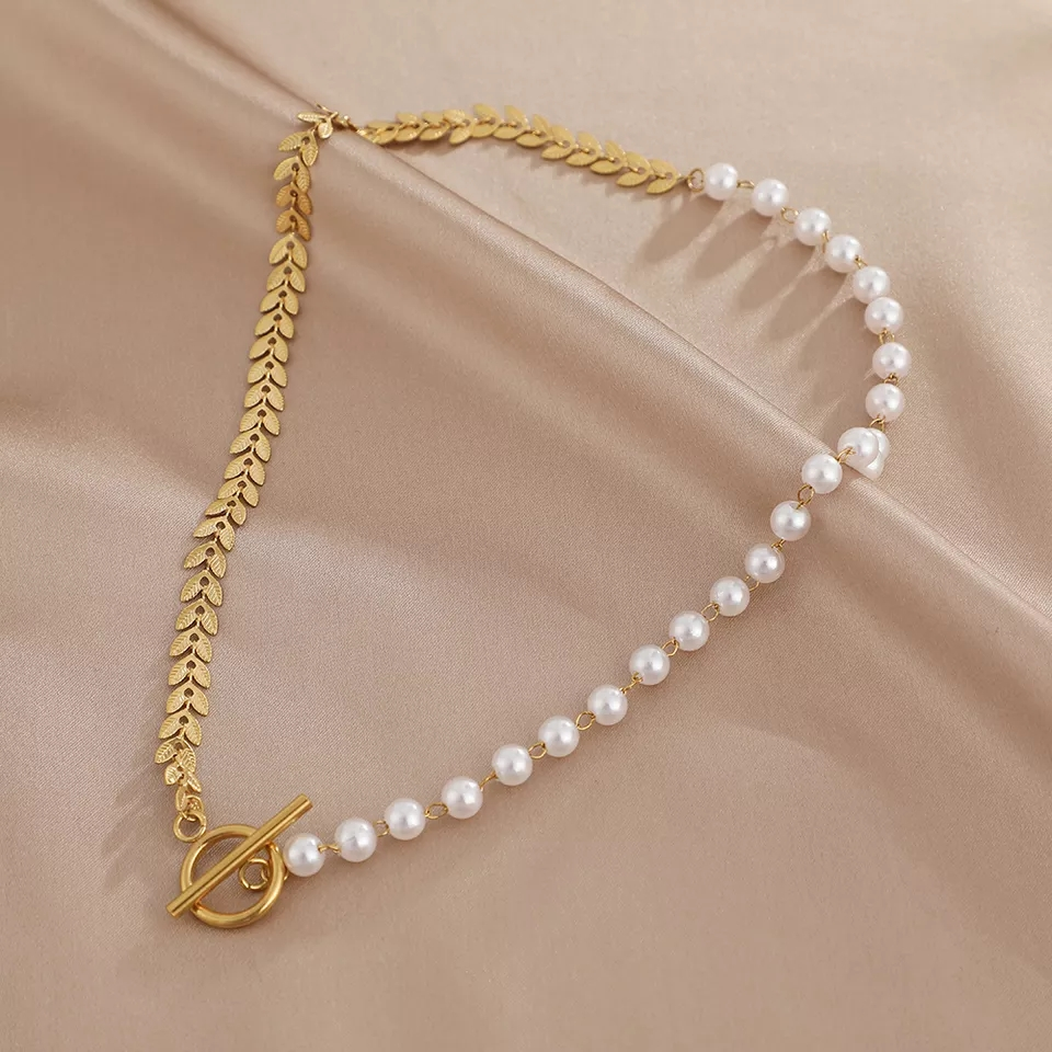 Collier plaqué or avec perles
