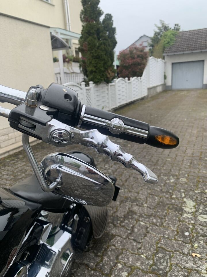 Harley-Davidson Softail - Miniature 2
