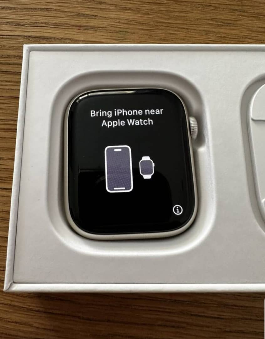 C'est  Apple watch Series 8 45 mm
