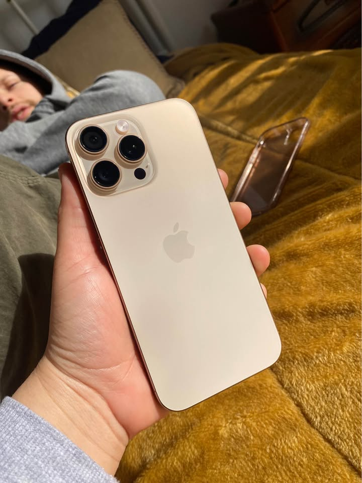 iPhone 16 Pro à vendre - Miniature 3