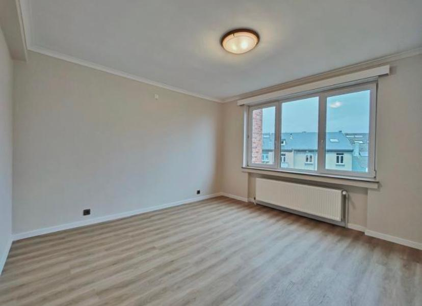Loue appartement non meublé 49 m2