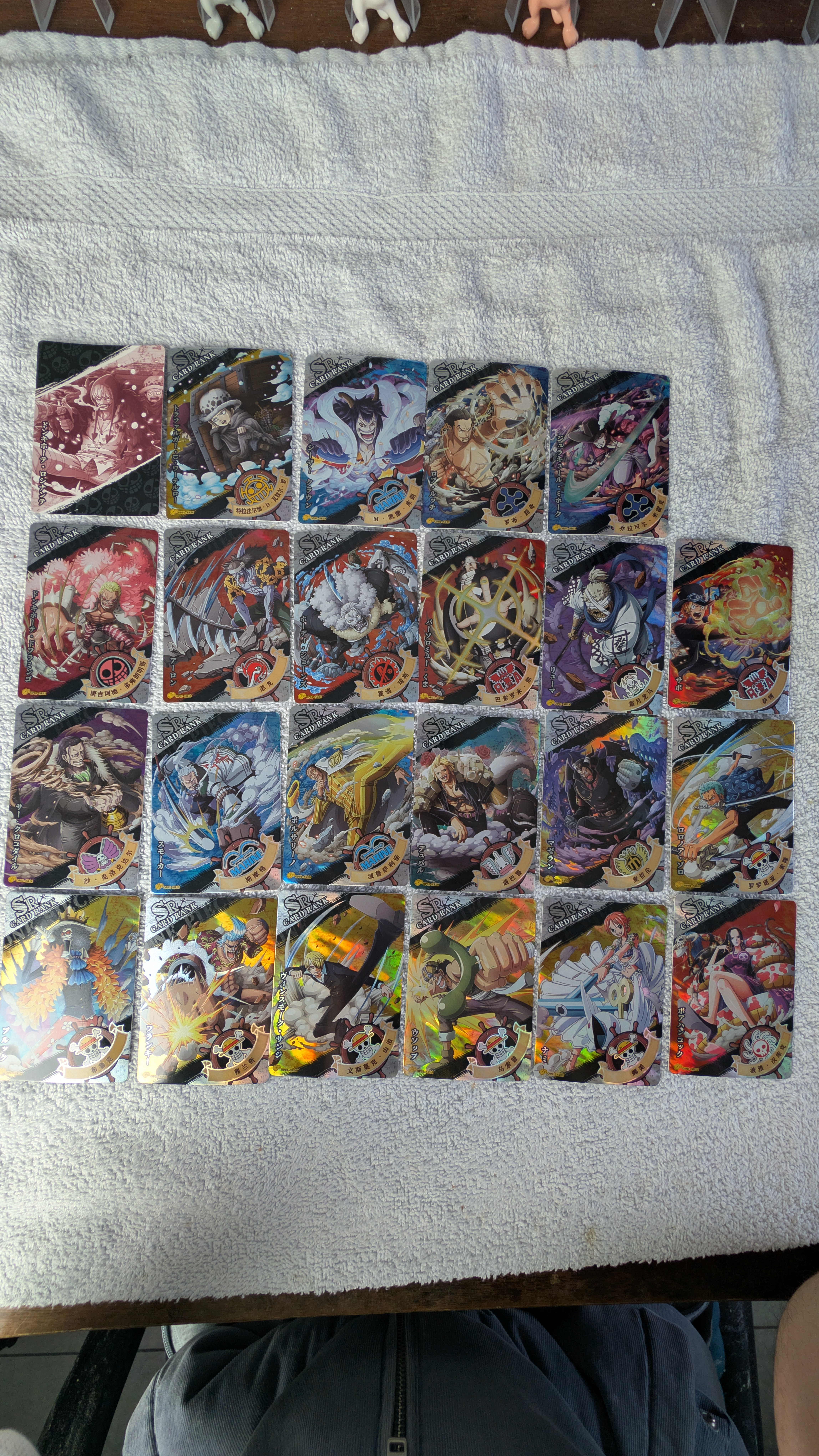 Lot de 23 cartes japonaises One Piece holographiques SR