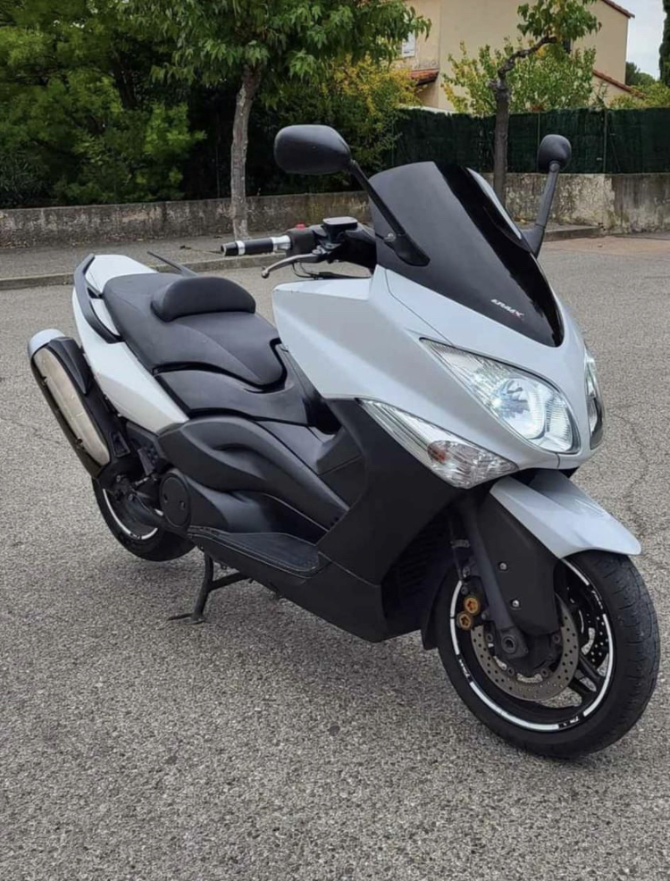 Yamaha T Max