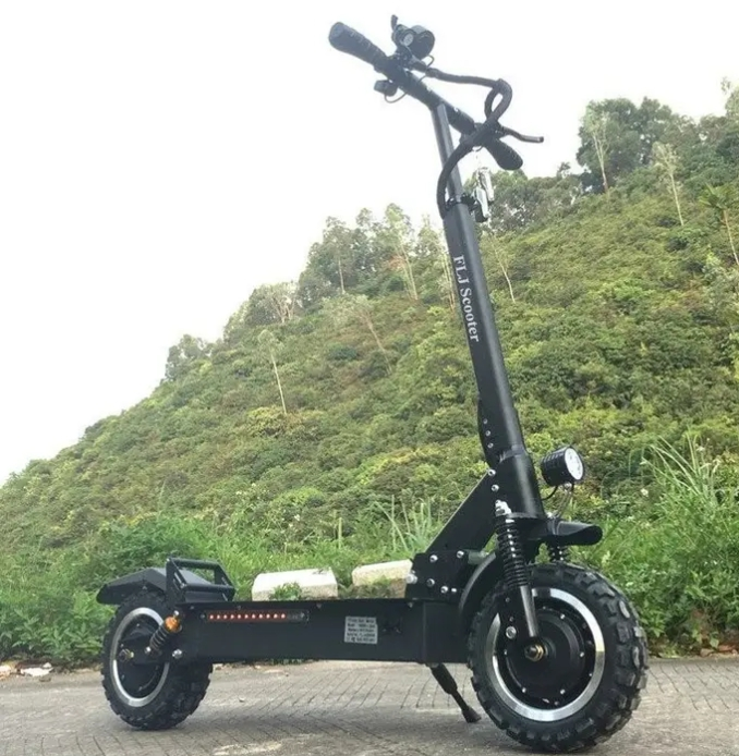 Scooter FLJ