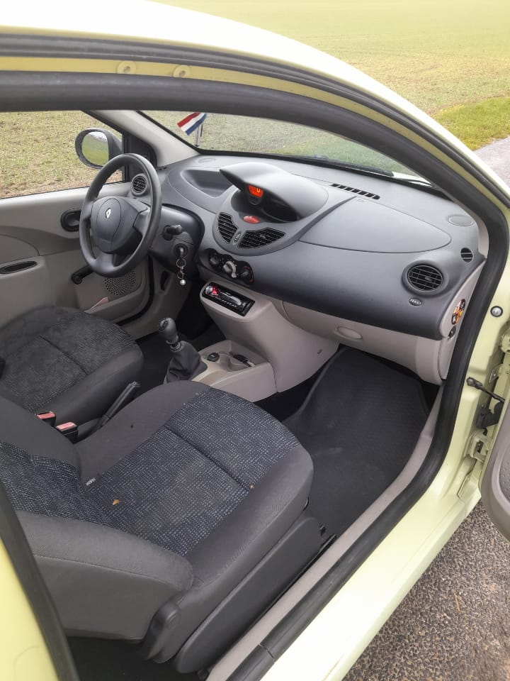 Renault Twingo 2 1.2 60cv - Miniature 4