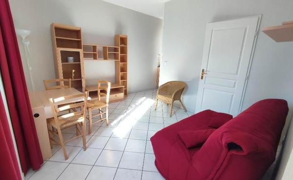T1 meublé de 24.89m²au 1er étage