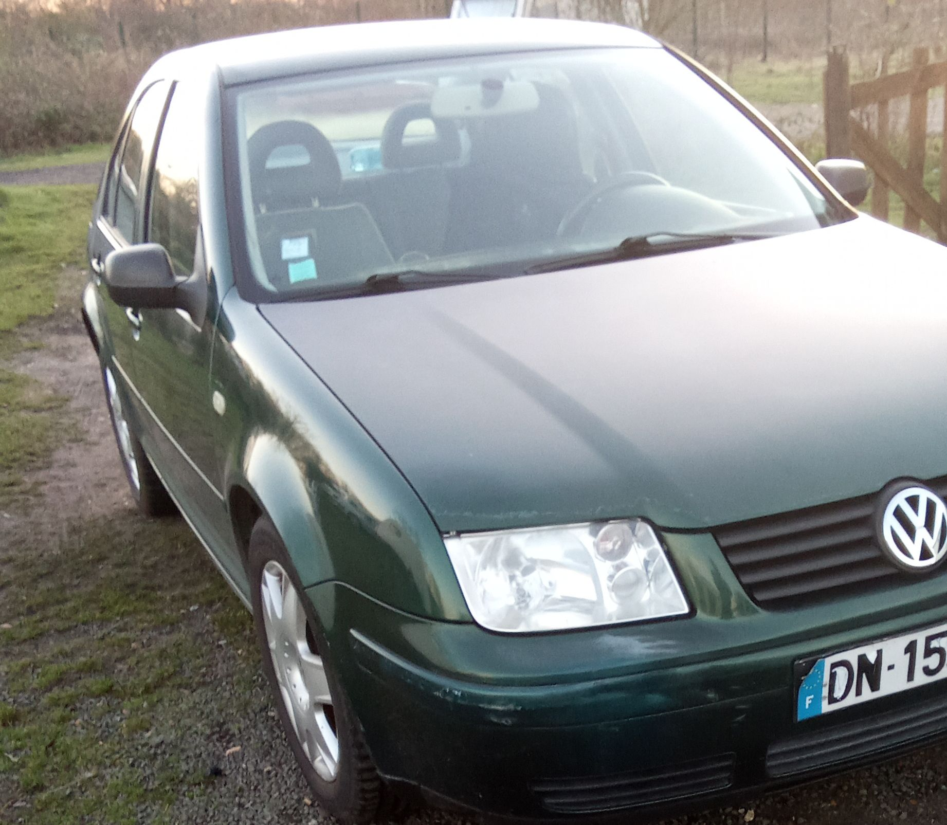 Volkswagen Bora Essence 2 Litres en Excellent État - Miniature 6