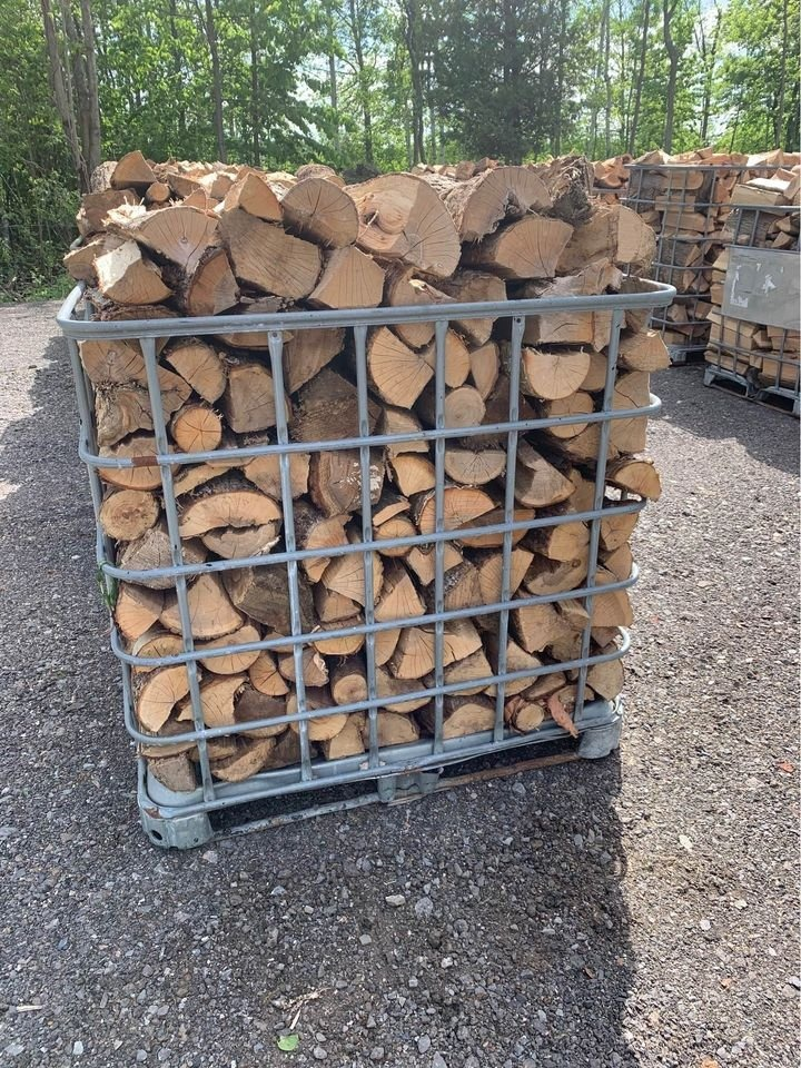 Bois de chauffage 100% sec et dur prêt à brûler.