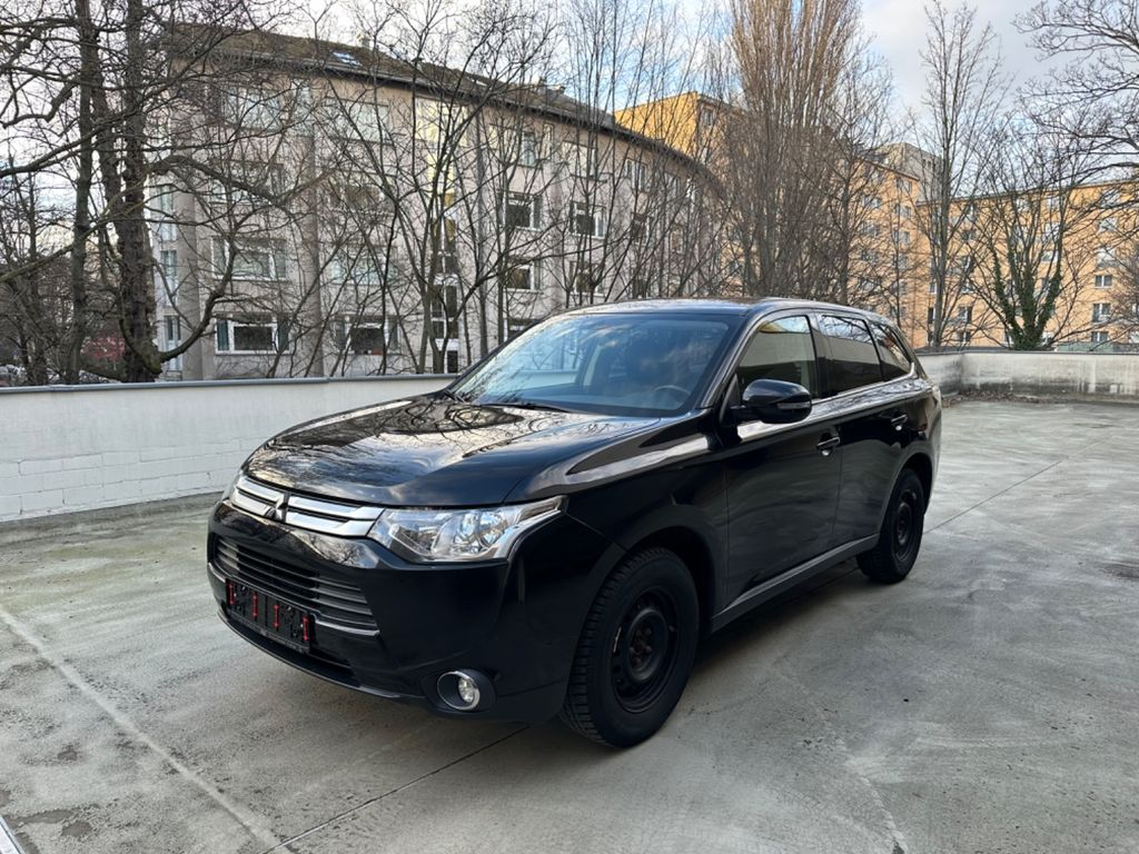 Mitsubishi Outlander classik collektion 2WD
