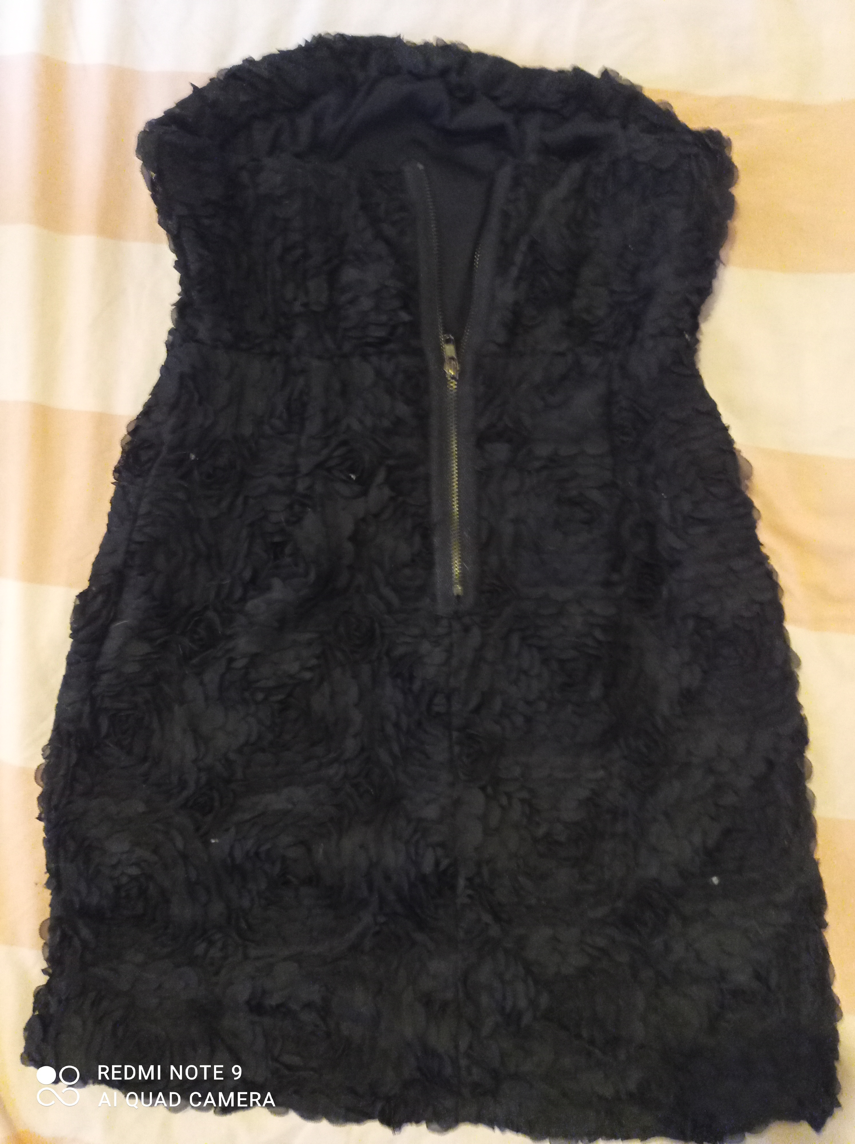 Mini jupe couleur noir taille 38 - Photo 1