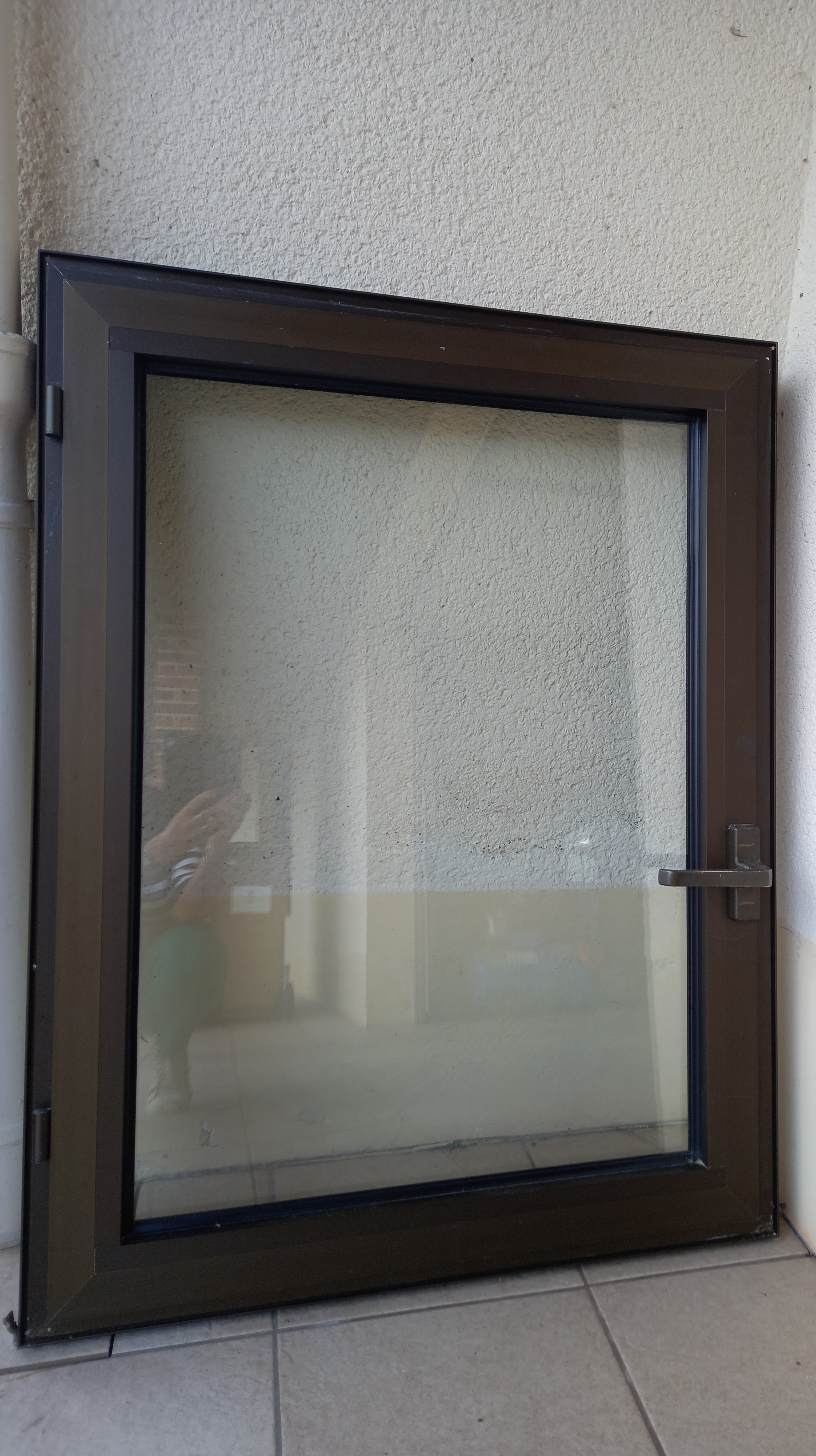 Fenêtre aluminium marron double vitrage 50 € 50€