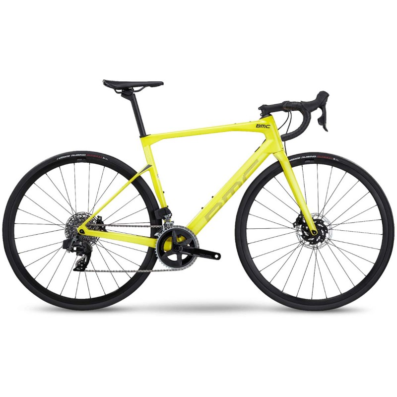 2022 BMC Roadmachine Four Road Bike (CENTRACYCLES)