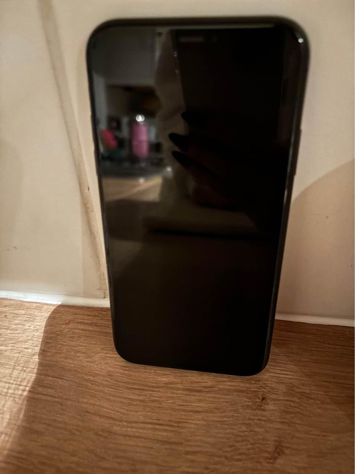 iPhone 11 /64 Go - Miniature 2