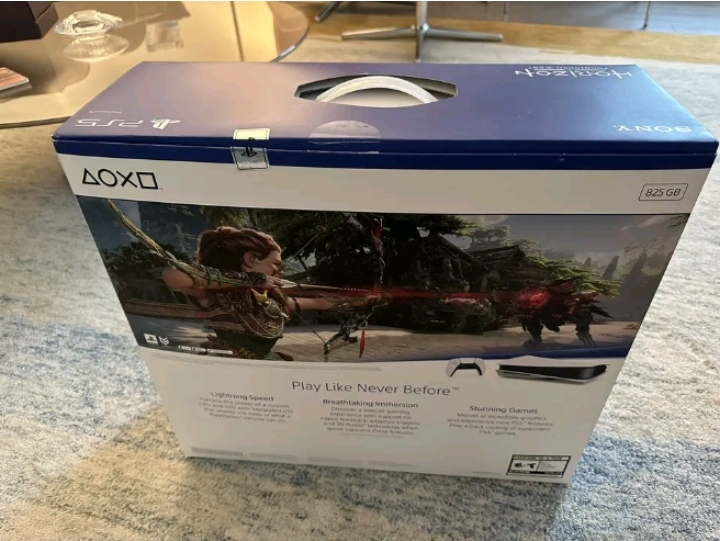 Pack Sony PS5 Blu-Ray Edition Console Horizon Forbidden West - Blanc SANS CODE.