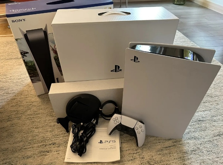 Pack Sony PS5 Blu-Ray Edition Console Horizon Forbidden West - Blanc SANS CODE. - Miniature 8