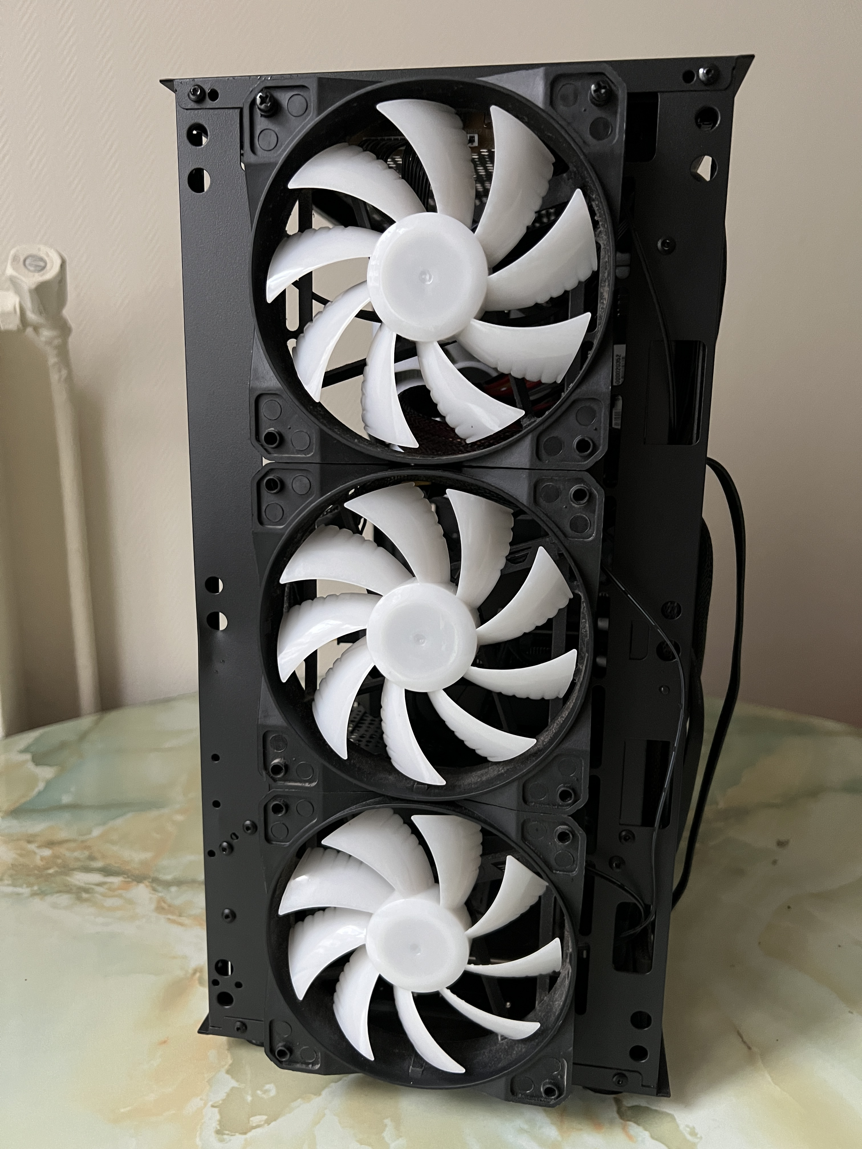 PC Gamer Haute Performance avec RTX 2060 et Ryzen 5 - Miniature 10