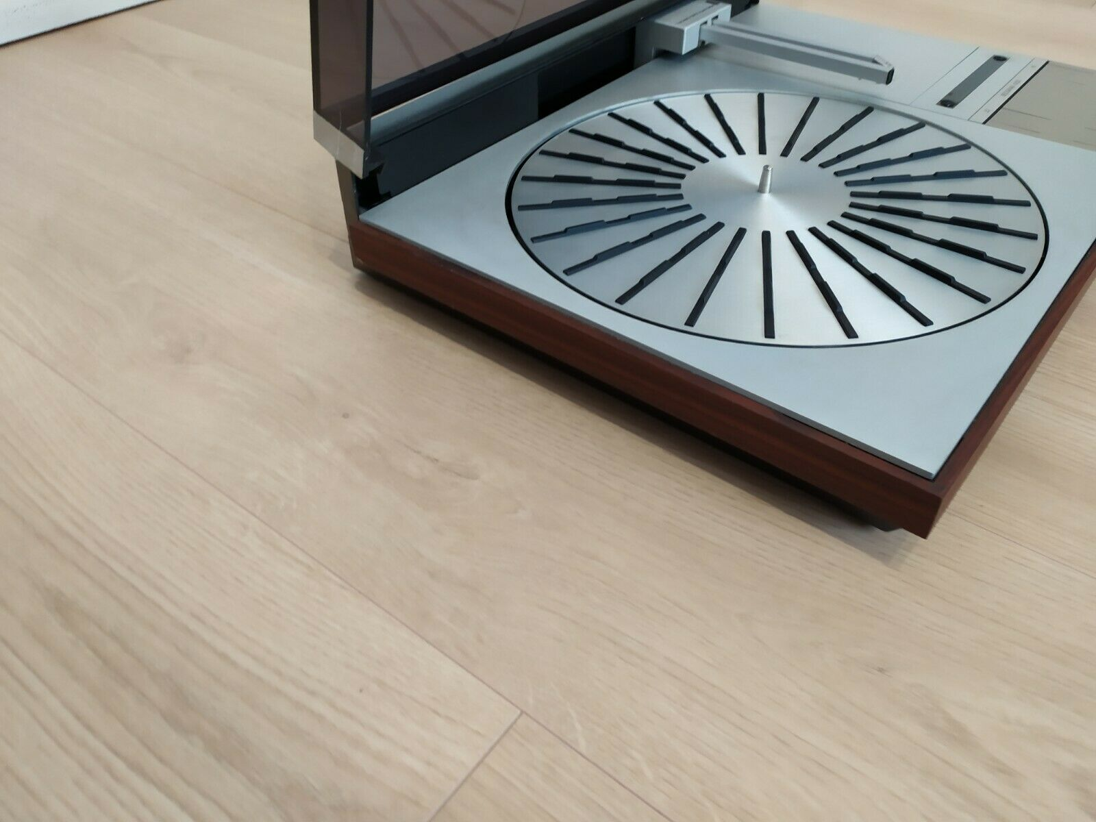 vente de PLATINE VINYLE BEOGRAM 4002 BANG OLUFSEN en très bon état