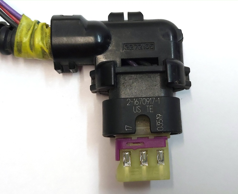 Connecteur Parktronic (3 broches) Tesla modèle 3 2-1670917-1