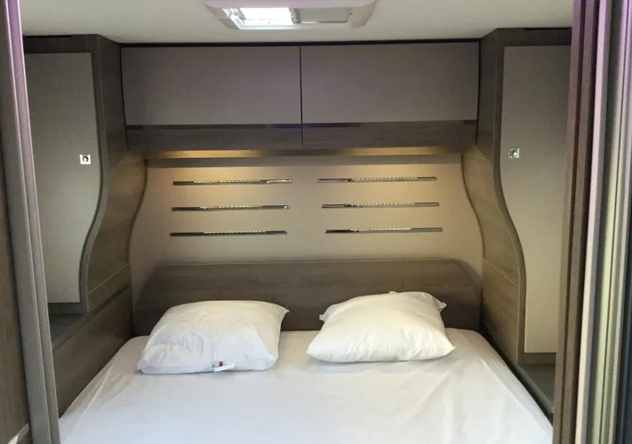 Location camping car - Miniature 3